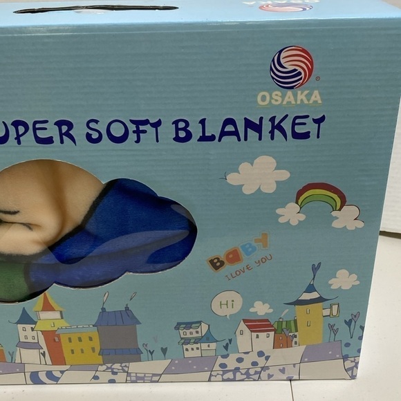 $49 New! OSAKA Super Soft Baby/ Toddler Blanket in Soccer Player Design - Picture 4 of 8